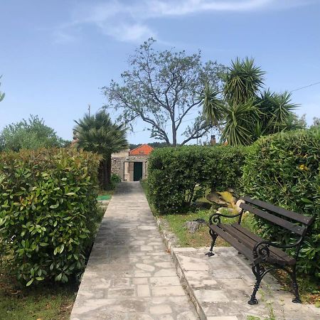 Charming Apartment For 3 Pax In קאבטאט מראה חיצוני תמונה