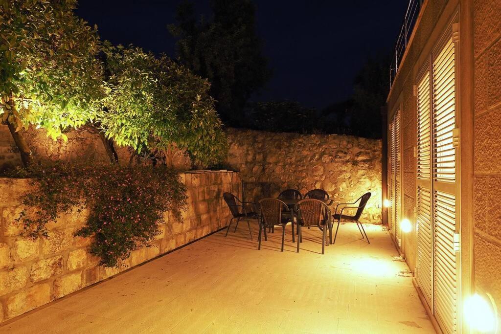 Charming Apartment For 3 Pax In קאבטאט מראה חיצוני תמונה
